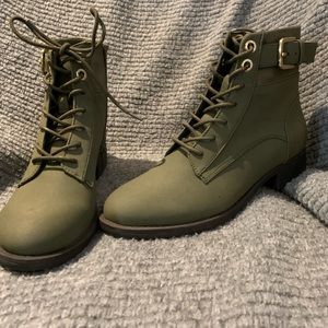 Aldo Boots! Size 6.5 !New ! Never worn! Olive Green!